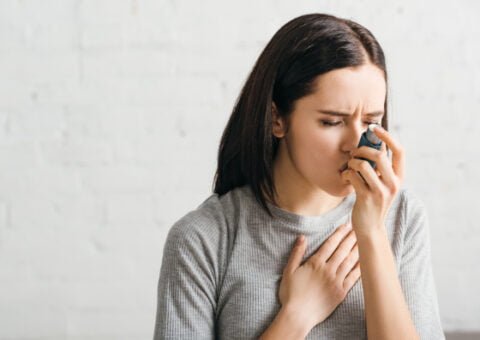 Kvinna med astma