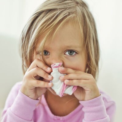 Var tredje barn med pollenallergi utvecklar astma.